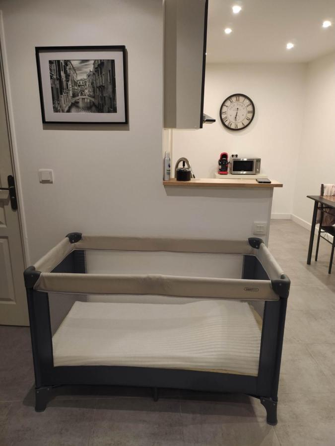 Studio Autonome Cosy A Paris Cdg Vaudherland Exterior foto